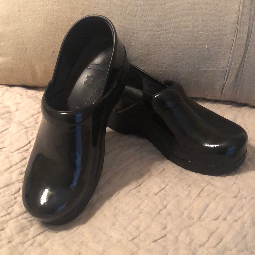 Dansko Black Patent leather clogs size 39